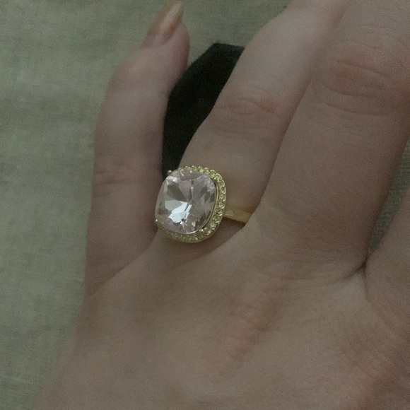 Gorjana 18k Gold Plated Blush Citrine Crystal Lexi Cushion Cocktail Ring - Picture 5 of 5